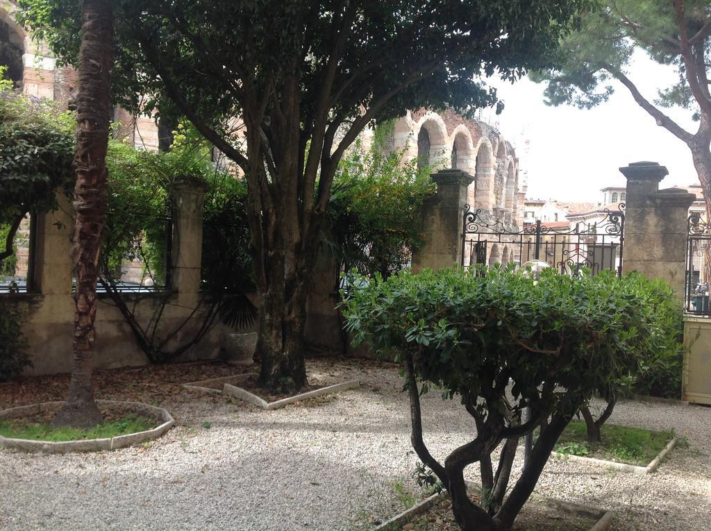 Arena Luxury Rooms Verona Luaran gambar
